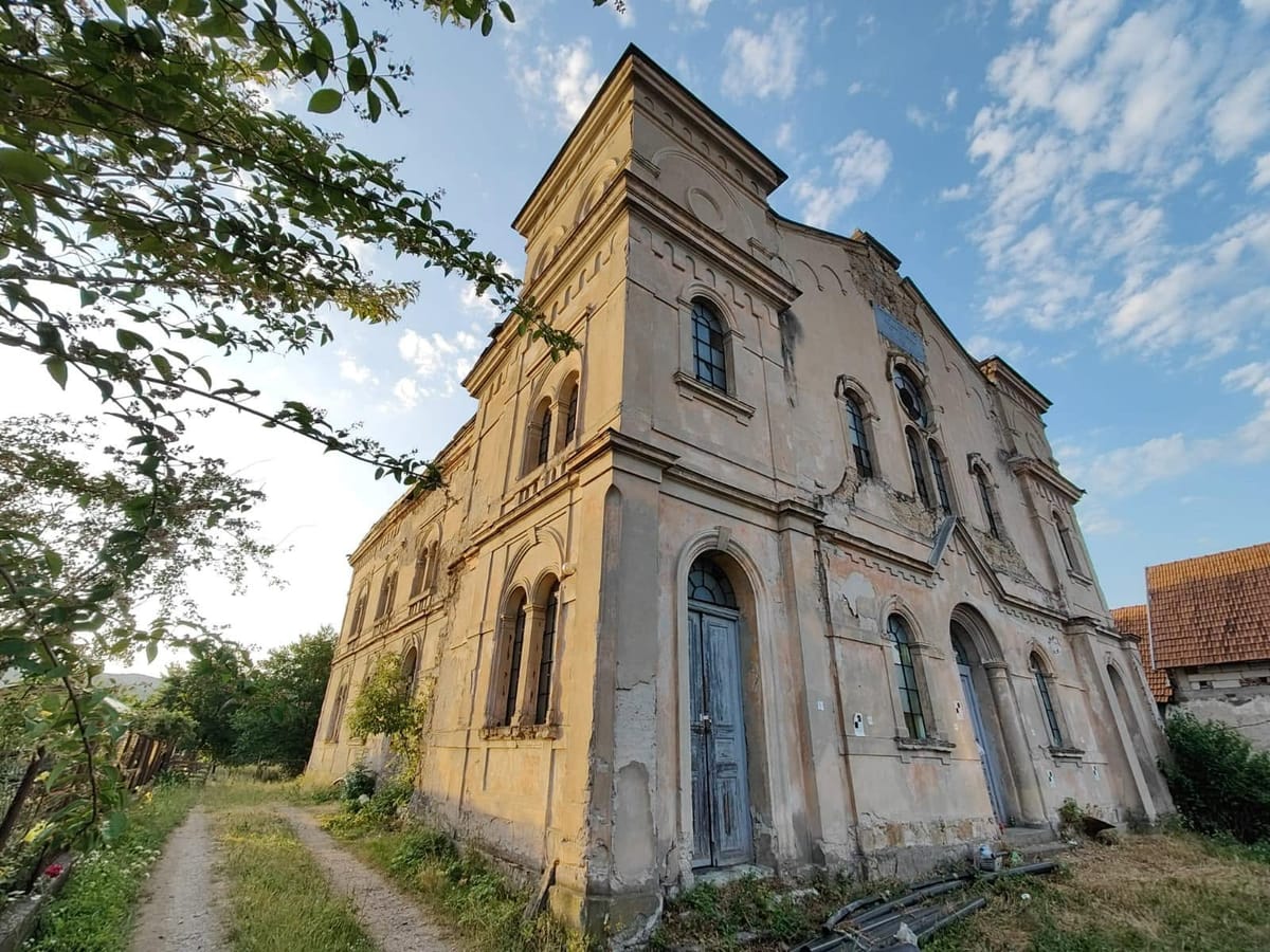 Seini: sinagoga restaurată se redeschide pe 20 octombrie, ca spațiu cultural cu muzeu și sală de concerte
