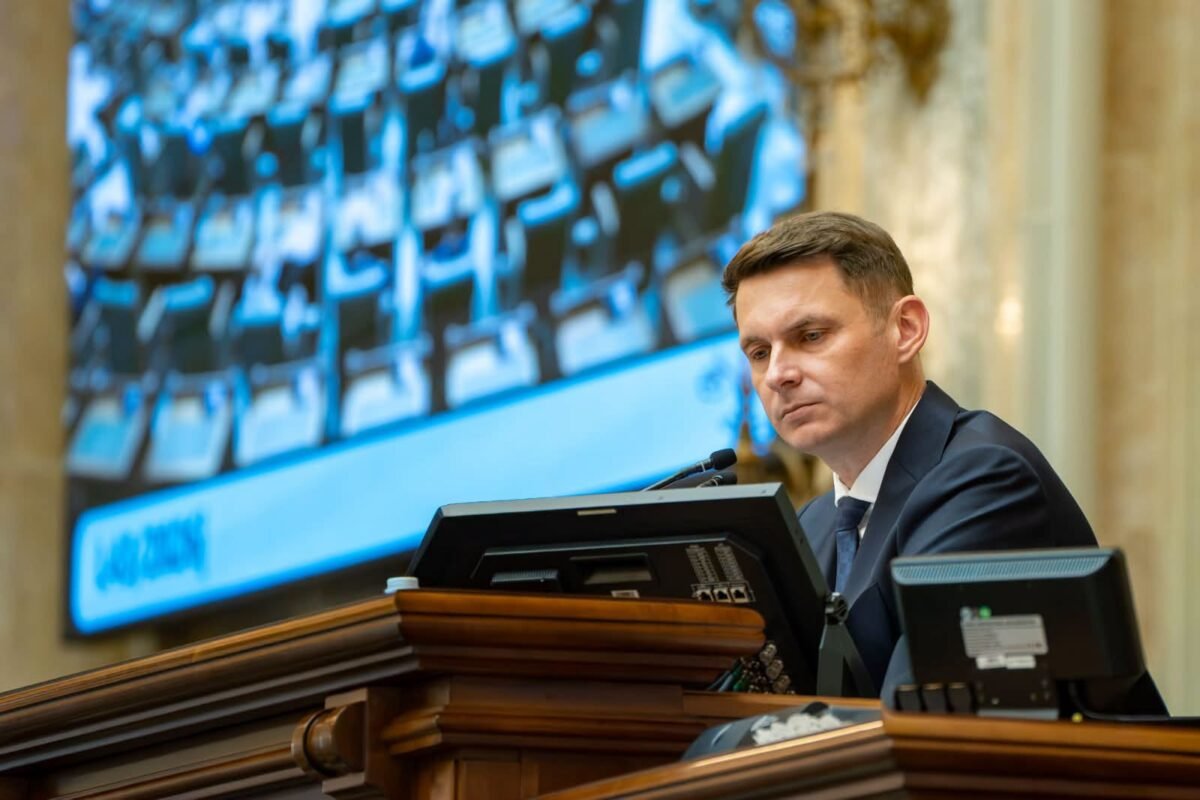 Senatul prelungește până în 2035 interdicția de achiziție a software-ului rusesc în instituțiile publice