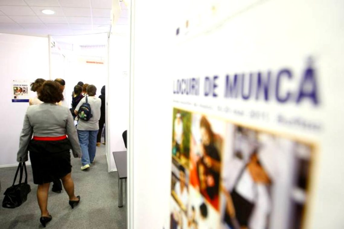 Sfântu Gheorghe: aproape 120 de locuri de muncă, oferite vineri la bursa pentru absolvenți