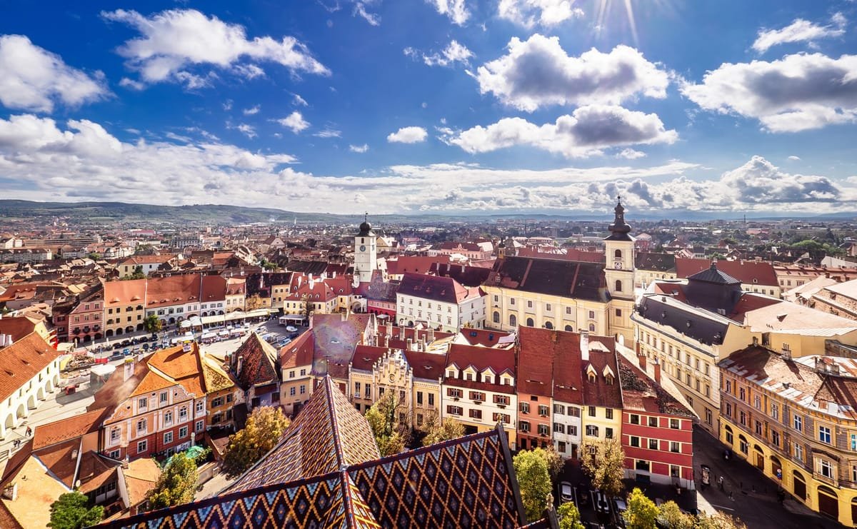 Sibiu: 11 șantiere din zonele de protecție a monumentelor, sub lupa organelor de control