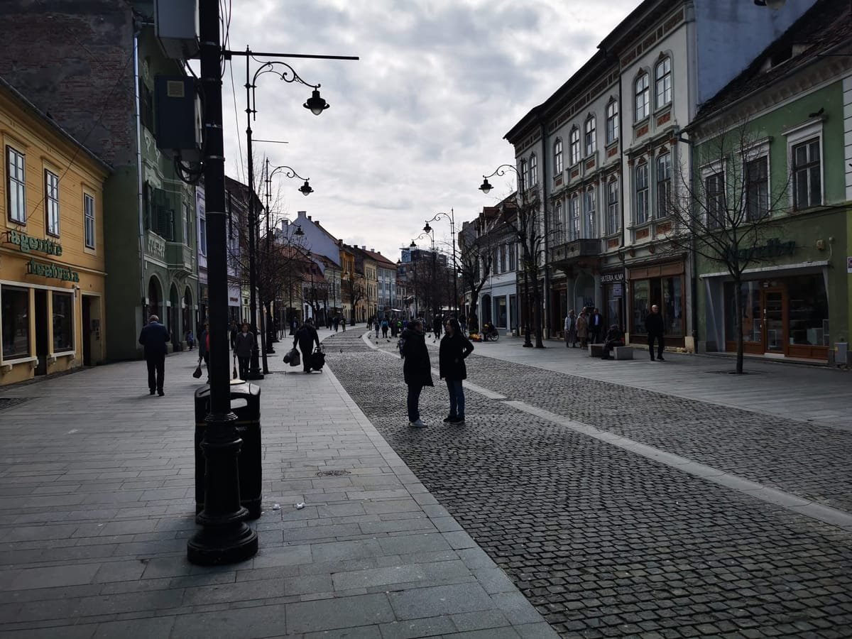 Sibiu: bătaie pe strada Nicolae Bălcescu, doi bărbați reținuți 24 de ore de polițiști