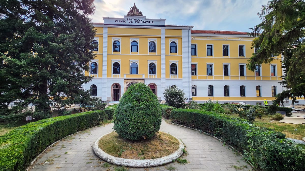 Sibiu: clădirile mai multor instituții vor fi iluminate în verde de Ziua Mondială a Sănătății Mintale