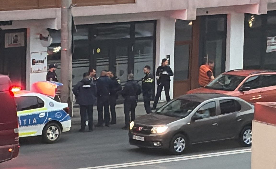 Sibiu: polițiști și jandarmi pe Șoseaua Alba Iulia, după un apel la 112