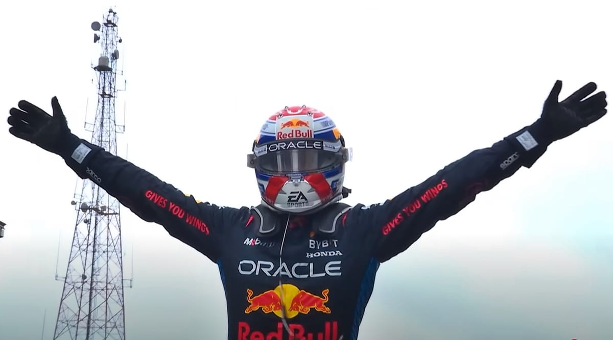 Singapore: Verstappen câștigă prima victorie din carieră, Hamilton ratează podiumul