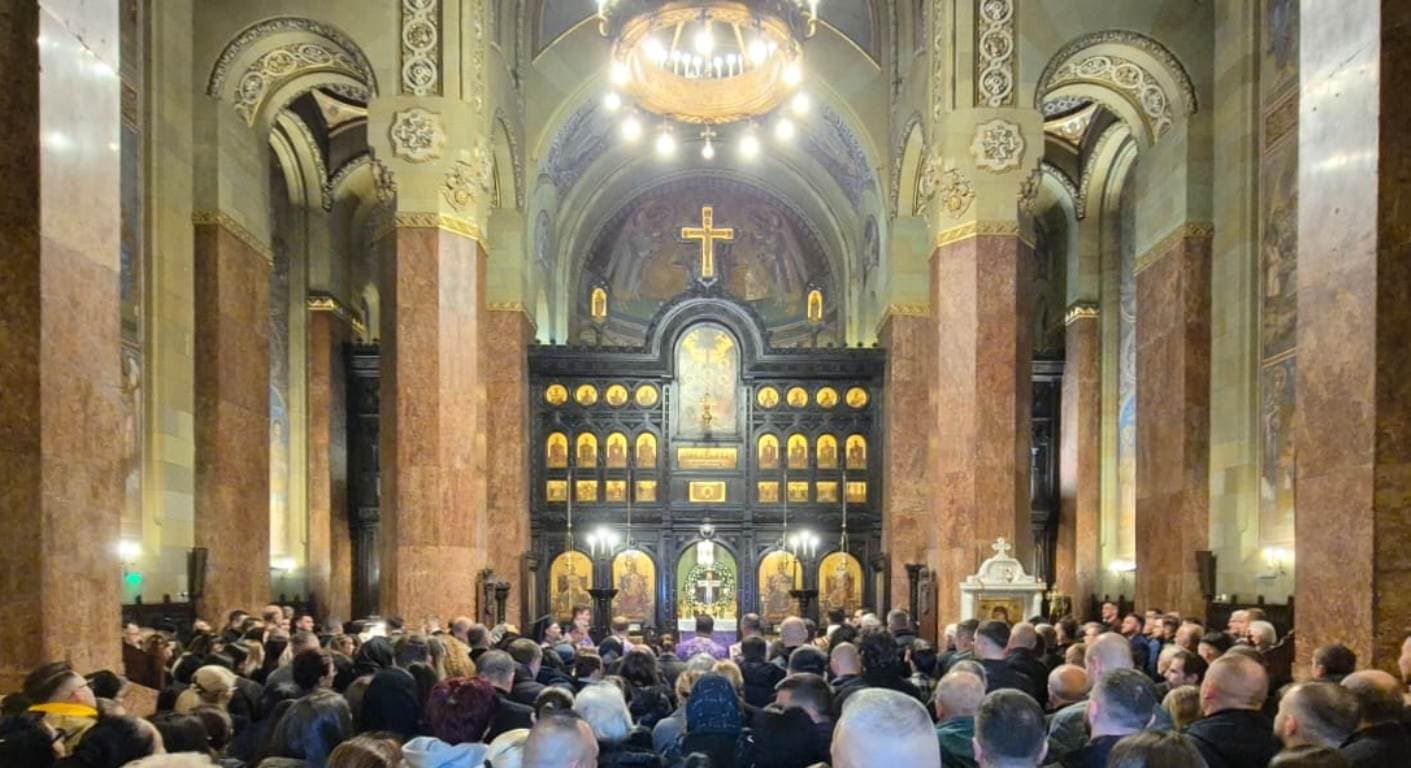 Slujbă de priveghere la Catedrala Încoronării din Alba Iulia, vineri seara. De la ce oră sunt așteptați credincioșii