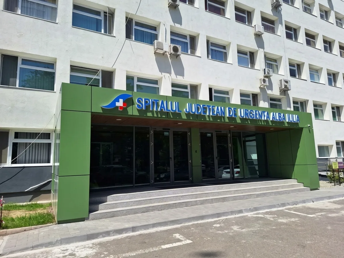 Spitalul Județean Alba: fosta pacientă Elena Trăscăian mulțumește chirurgului Pițu și echipei de asistente