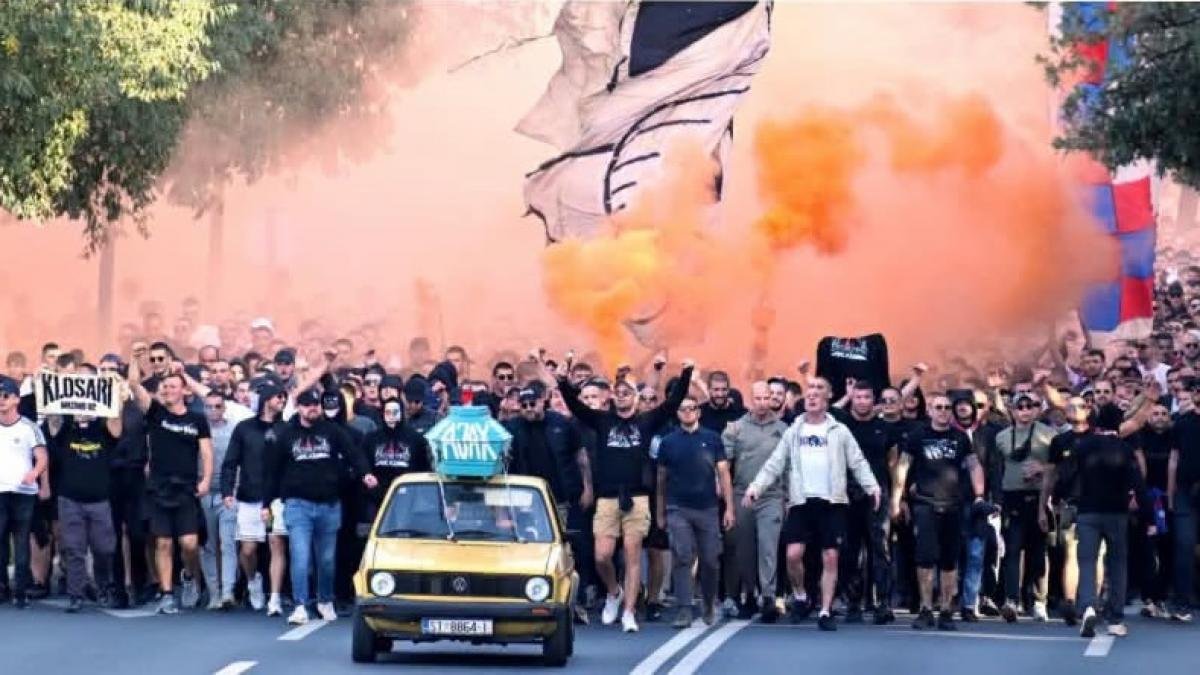Split: ultrașii croați au scandat lozinci ustașe și antisemite înaintea meciului cu Ajax Amsterdam