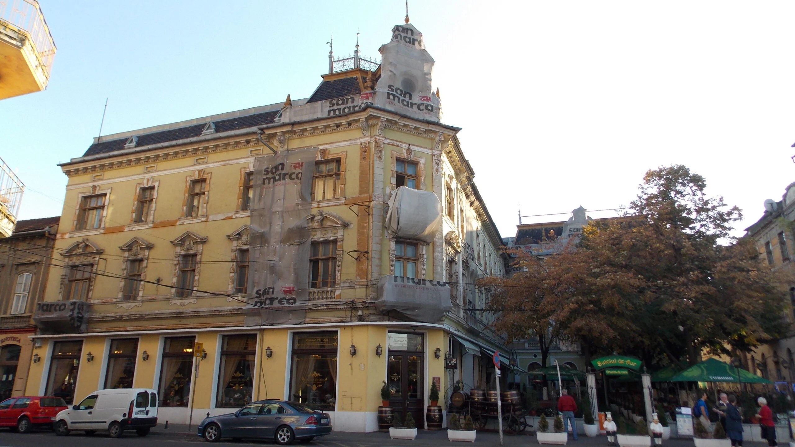 STAI PUȚIN. În 1891, Oradea avea băi „romane”. Proprietarul le-a lăsat orașului ca să-i ajute pe săraci