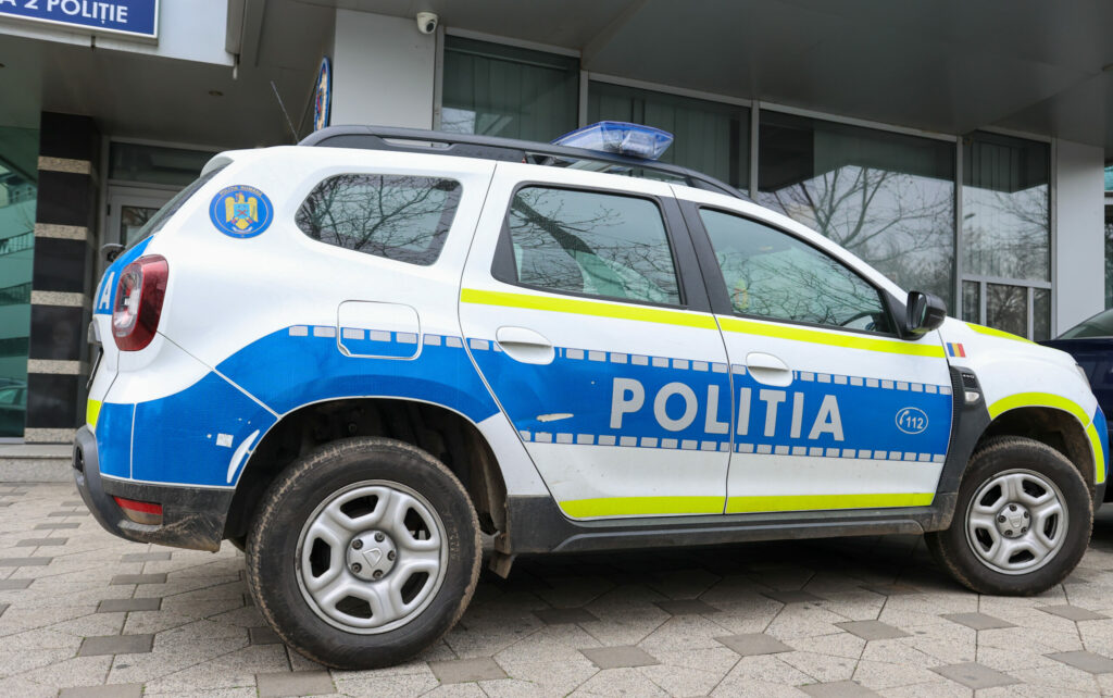 Suceava: Trei minori, cercetați pentru omor în cazul tânărului care a murit după ce a fost bătut în apropierea unui club