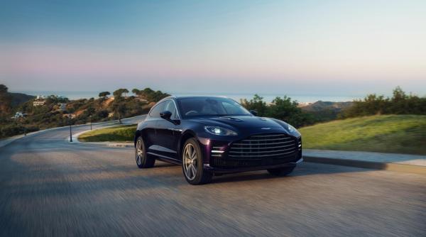 Supercar de modă veche: Aston Martin, 727 CP din 4 litri de benzină