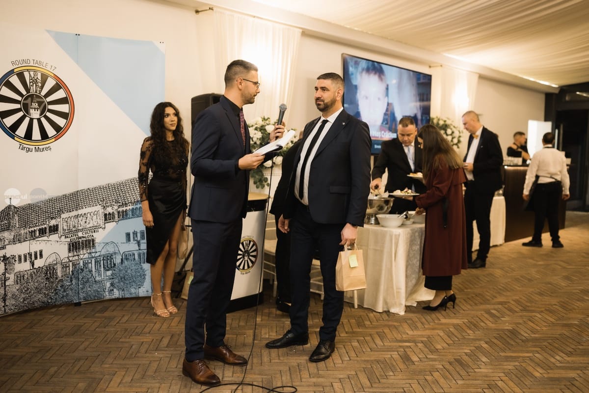 Târgu Mureș: Round Table 17 strânge fonduri la gala de 10 ani pentru paturi de spital la pediatrie