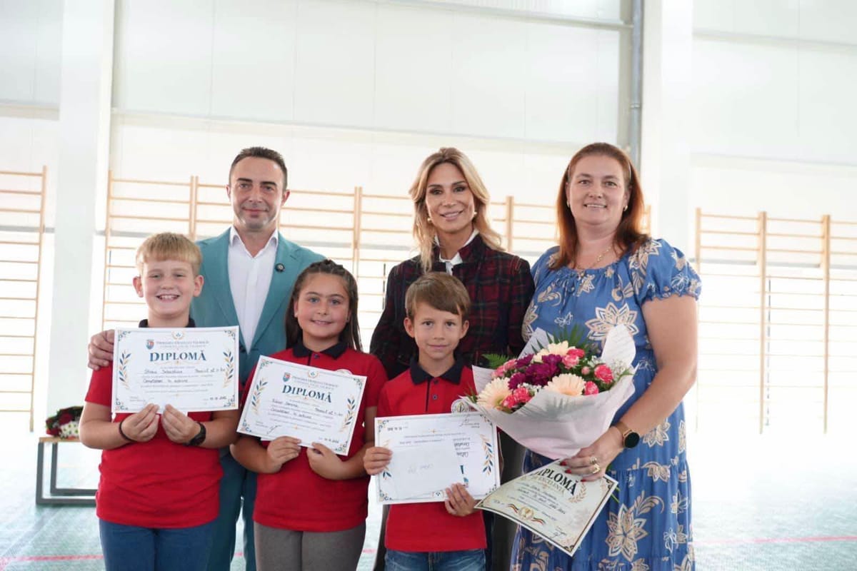 Tălmaciu: elevii premianți pentru rezultate la învățătură și sport, felicitați de deputatul Raluca Turcan
