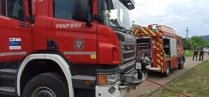 Tălmaciu: incendiu la o țeavă de gaz lângă o biserică, aproximativ 60 de persoane evacuate