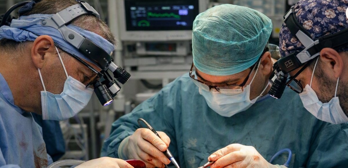 Tânăr în comă profundă, salvat la Județean după un hematom extradural masiv în cap
