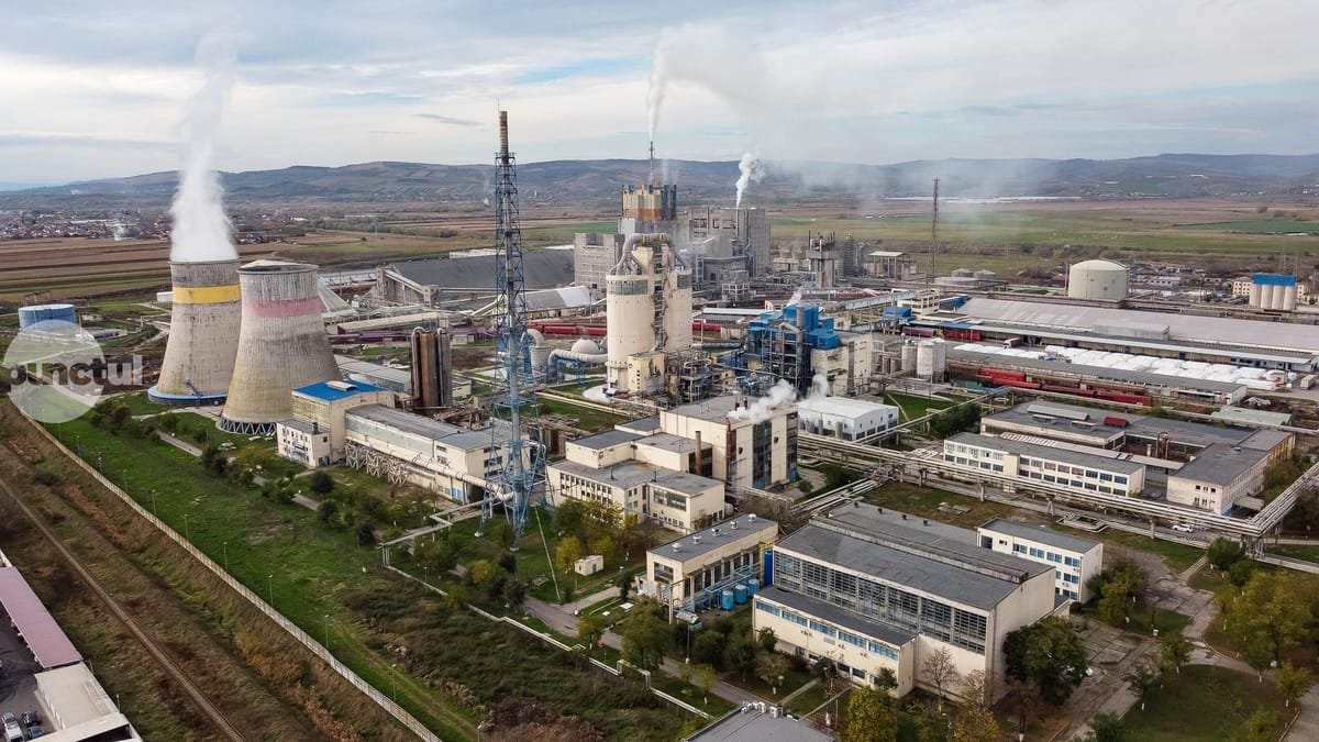 Târgu Mureș: Azomureș renunță la licența de furnizare a energiei electrice, a treia retragere în trei luni