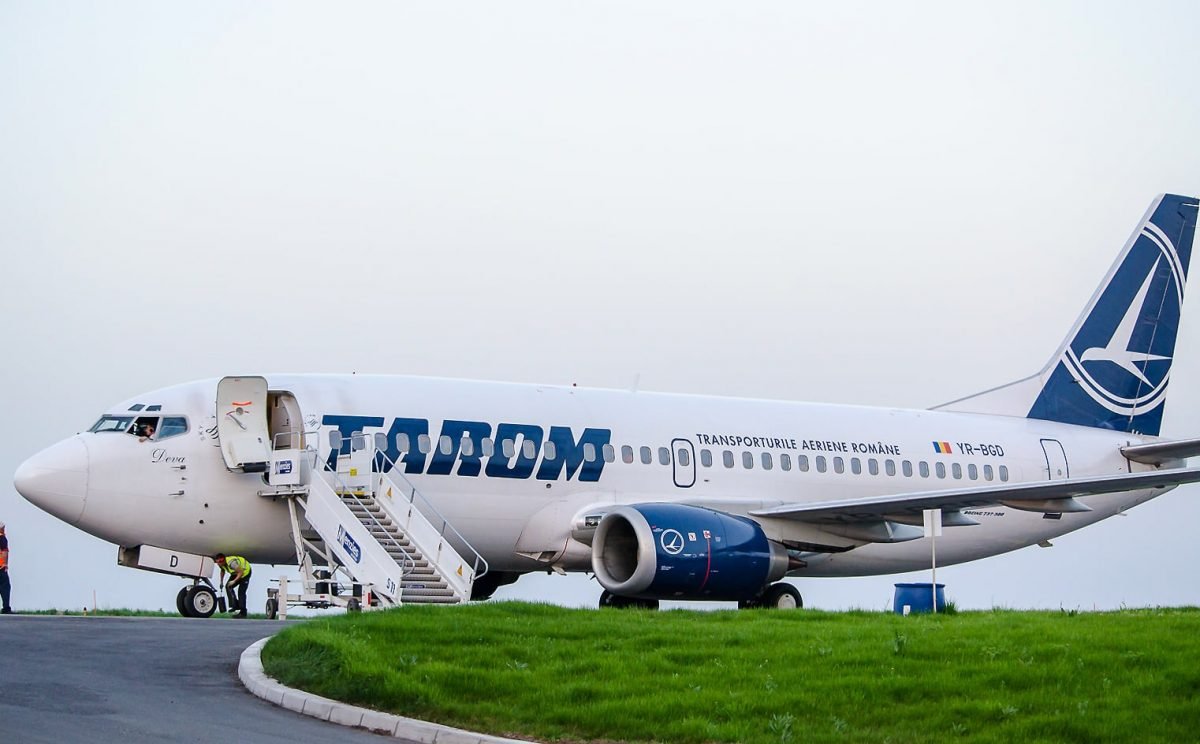 TAROM ar putea avea un acționar privat majoritar; Guvernul pregătește atragerea unui investitor