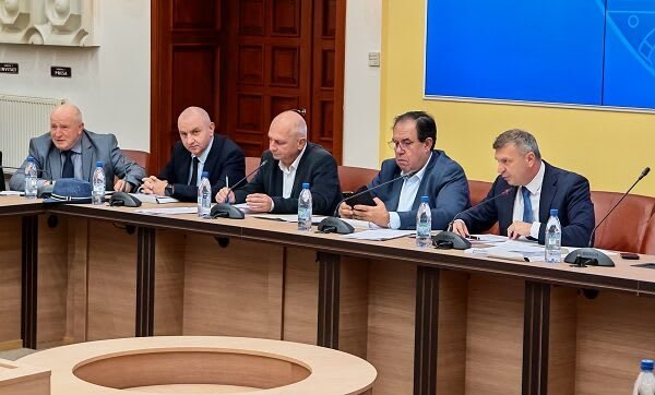 Teregova: Consiliul Județean promite intervenții rapide pe tronsonul Teregova-Crușovăț al DJ 608