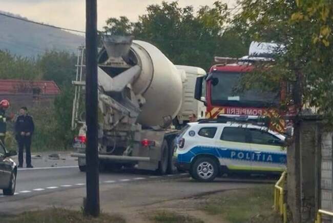 Tileagd: o persoană rănită grav într-un accident cu patru vehicule pe DN1