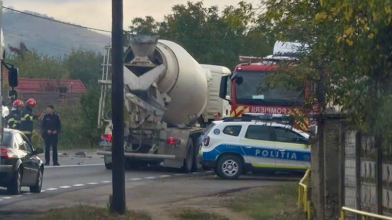 Tileagd, pe DN 1: accident cu patru vehicule implicate, o persoană a ajuns la spital