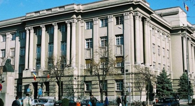 Timiș: Simonis spune că Prefectura folosește de 36 de ani spații din Palatul Administrativ fără chirie