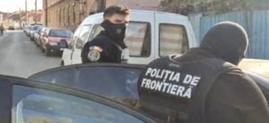 Timișoara: 3 bărbați suspectați de trafic, prinși când cumpărau droguri de mare risc. VIDEO