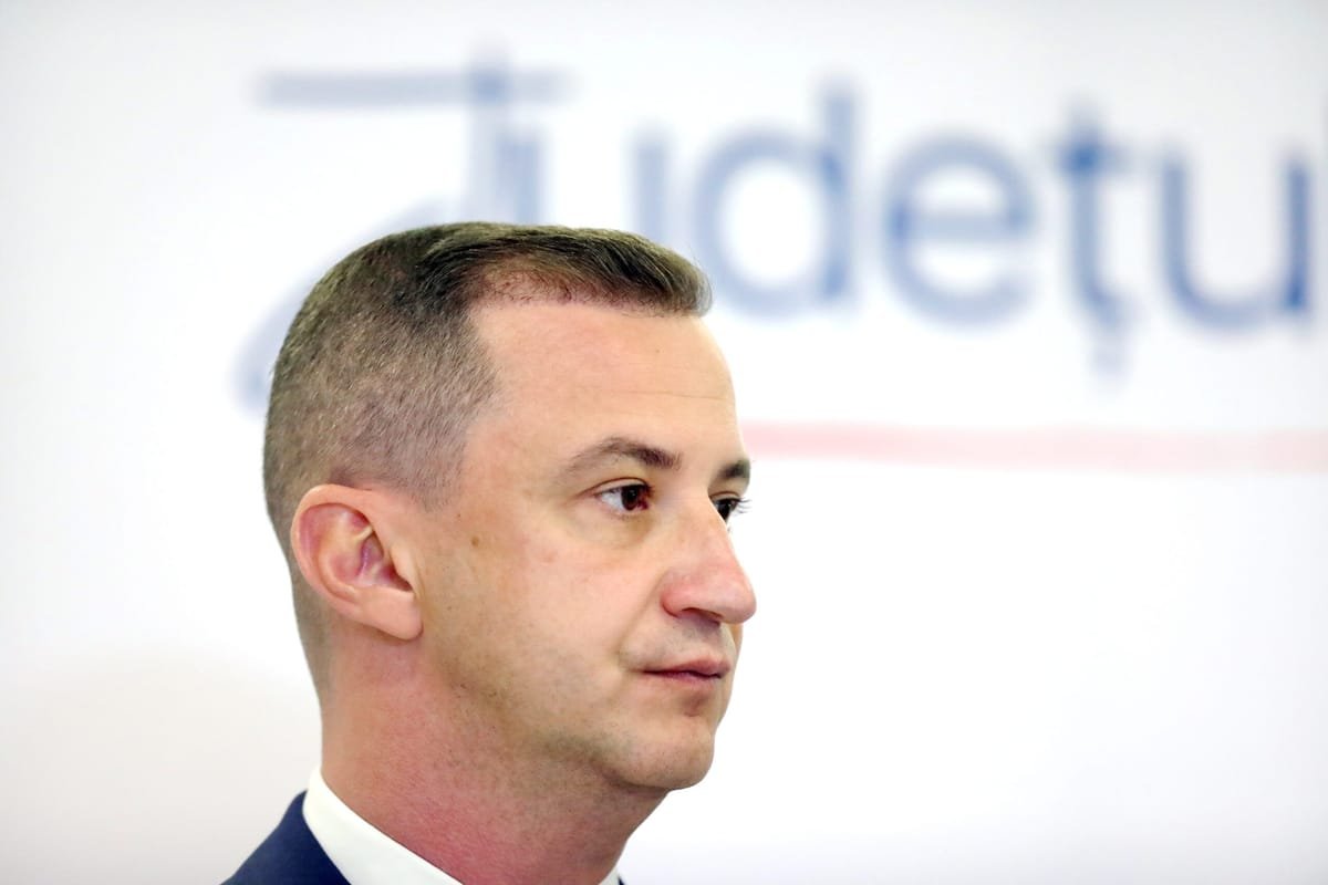 Timișoara: Alfred Simonis critică explicațiile lui Bolojan și Fritz despre blocarea stadionului nou