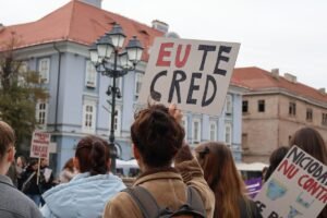 Timișoara: marș pentru protejarea femeilor, participantele reclamă abuzurile și lipsa sprijinului