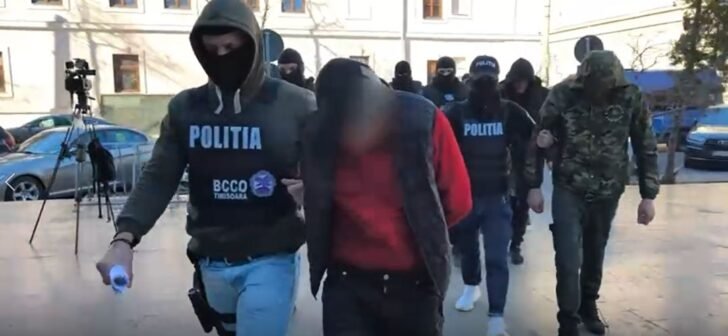 Timișoara: tranzacție cu droguri oprită de DIICOT după ce traficanții au fost prinși în flagrant