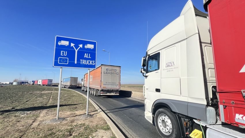 Transportatorii reclamă noile taxe de drum: produsele ar putea fi scumpite cu până la 10%