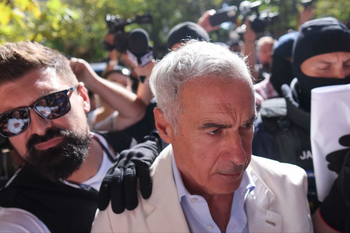 Tribunalul București decide astăzi dacă Călin Georgescu rămâne în arest preventiv sau primește altă măsură