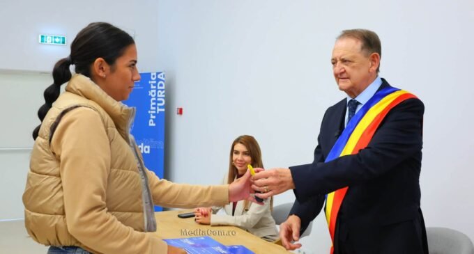 Turda: 67 de familii au primit cheile de la locuințele sociale de pe strada Negru Vodă