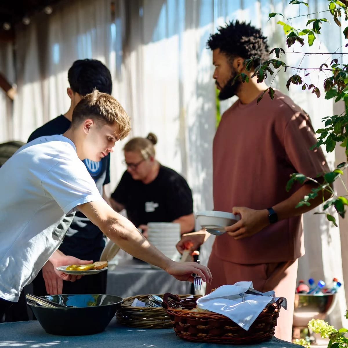 Turda: Centrul Gastronomic i-a primit la masă pe campionii de la AHC Potaissa