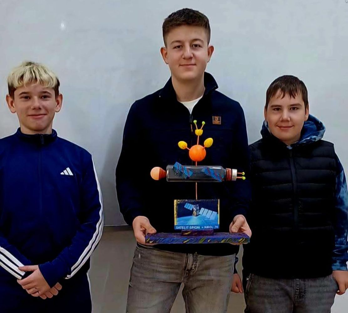 Turda: elevii Școlii Gimnaziale Avram Iancu au celebrat Săptămâna Mondială a Spațiului Cosmic