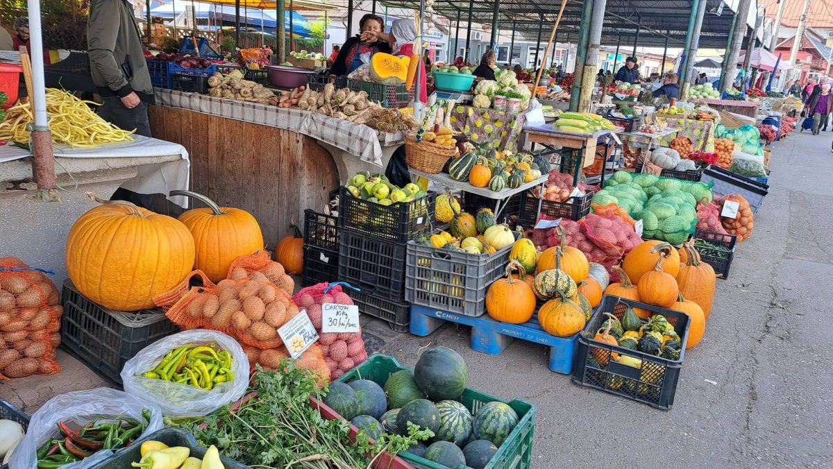Turda: lebeniță se mai vinde în Piața Centrală, la 3 lei/kg, în mijlocul lui octombrie