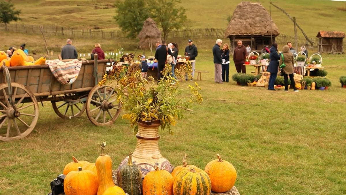 Turdaș: târg de toamnă cu produse locale și ateliere, la Muzeul Satului Transilvănean