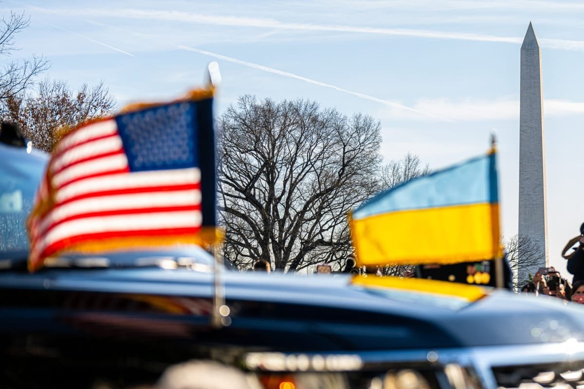 Ucraina: Zelenski le cere americanilor să nu se amestece în alegeri, invocând atacurile rusești