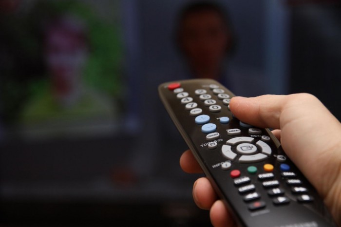 UE schimbă regulile pentru reparații: telefoanele și televizoarele ar putea fi mai ieftin de întreținut