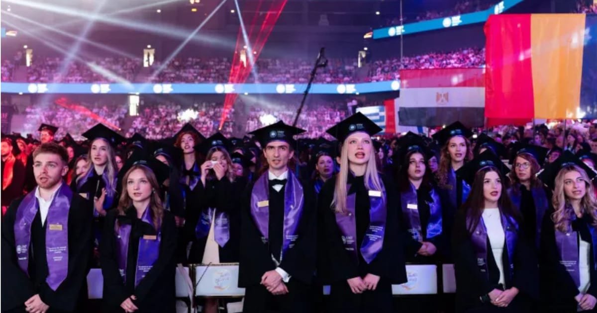 UMF Cluj: peste 1.300 de absolvenți au trecut cu succes examenul de licență