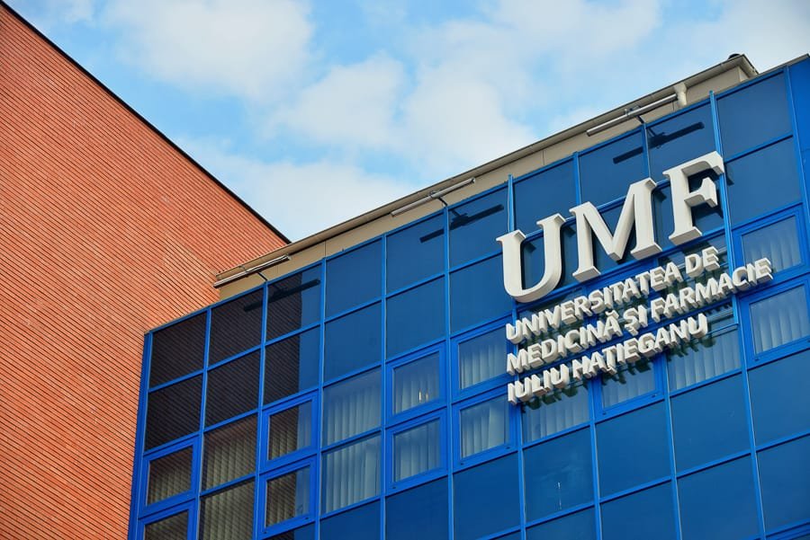 UMF Cluj pregătește un master european unde studenții vor învăța să conecteze creierul uman la computer