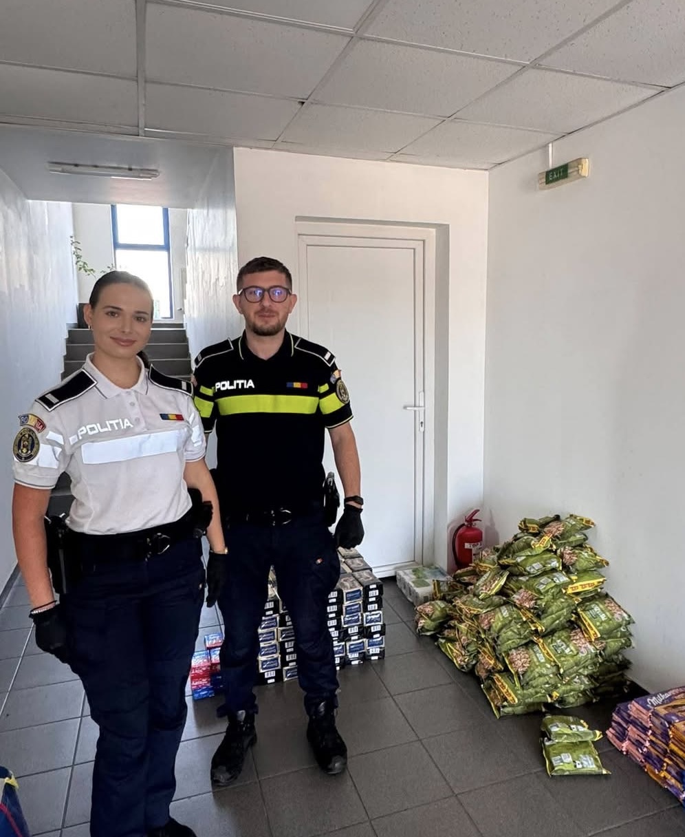 Un autoturism încărcat cu marfă furată dintr-un lanț de magazine din Germania, oprit pe A1 Nădlac-Arad de doi polițiști