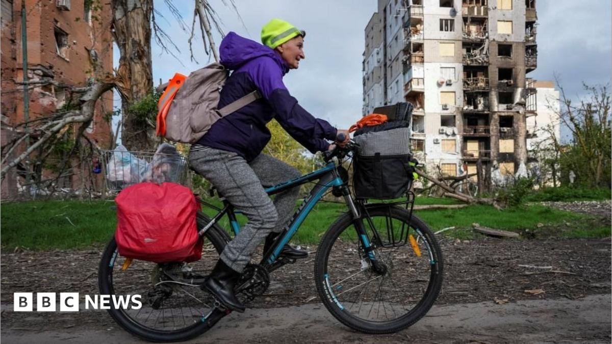 Un оraș „trăiește”: pace scurtă la Herson, dar locuitorii se tem de ce urmează