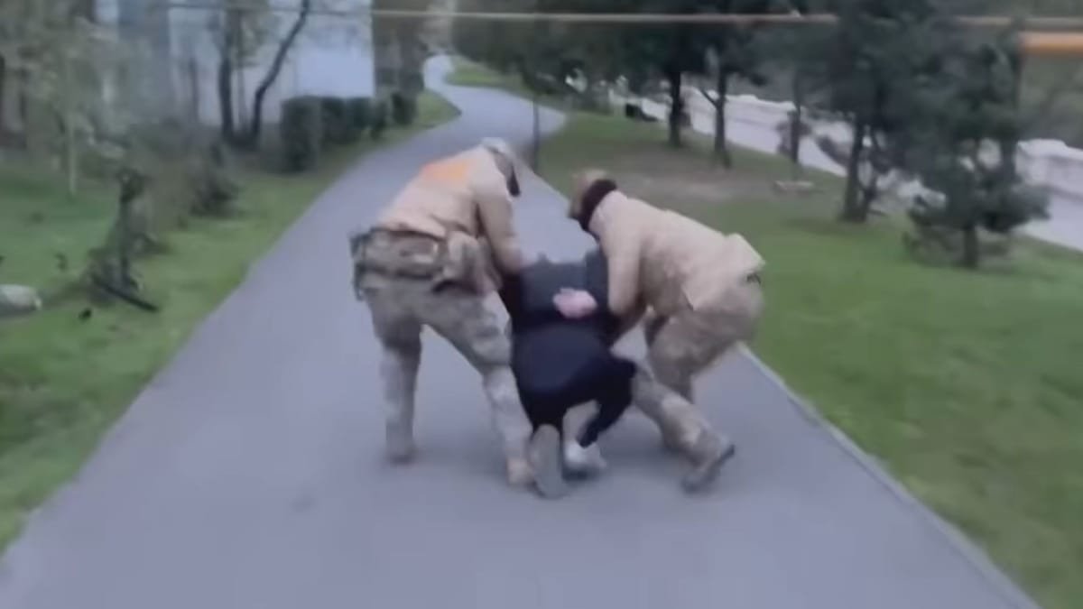 Un român crescut în Anglia, condamnat în Rusia la 15 ani de închisoare pentru spionaj în favoarea Ucrainei