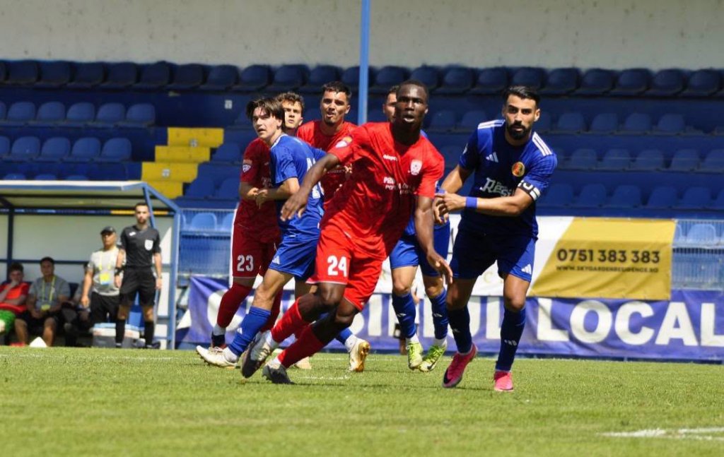 Universitatea Cluj: Quadri Taiwo, cu 12 reușite în 9 partide, e dorit de Grazer AK