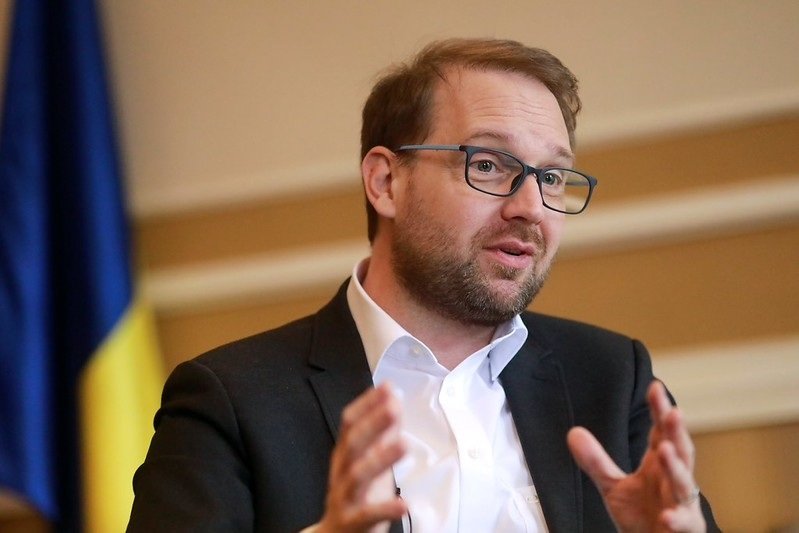 USR decide vineri dacă susține Guvernul Luca Niculescu, după propunerea lui Dominic Fritz de a nu-l vota