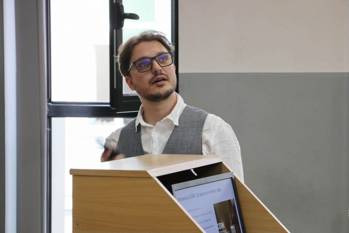 UTCN: un absolvent le-a vorbit studenților despre cercetarea internațională de la CERN