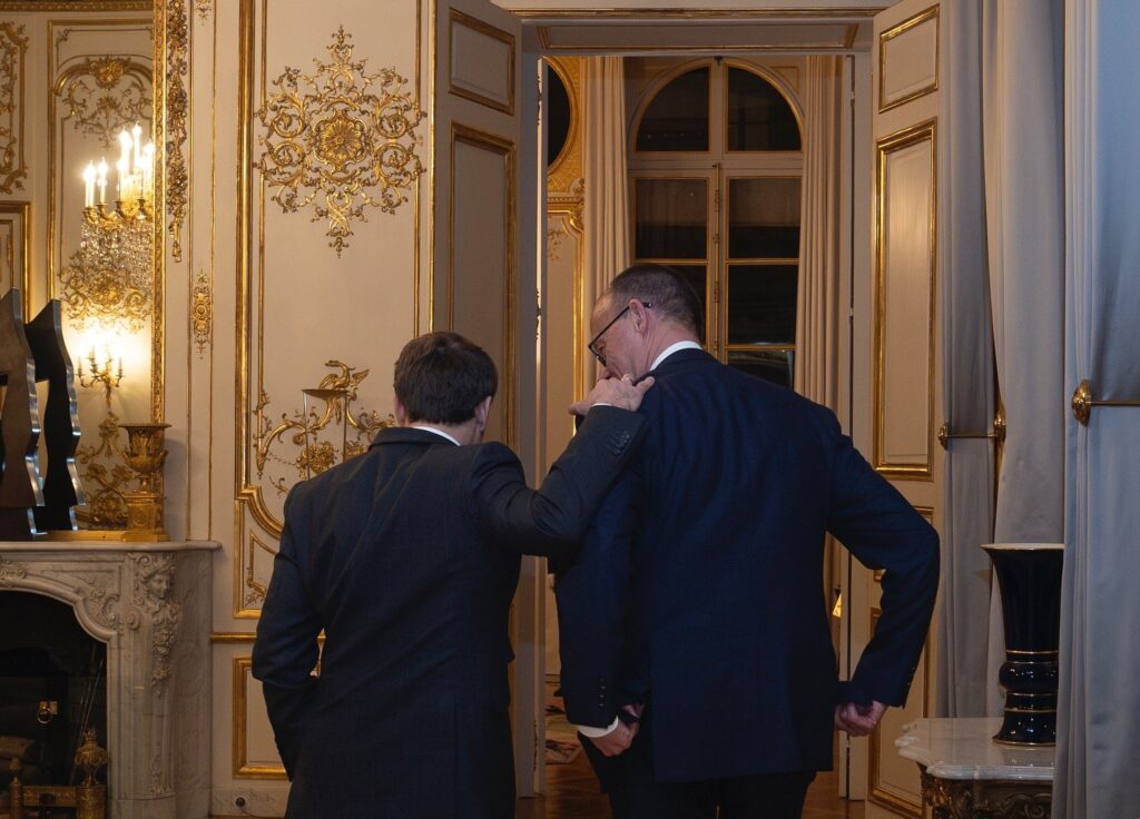 Vânzarea masivă de obligațiuni franceze „amintește de criza euro”