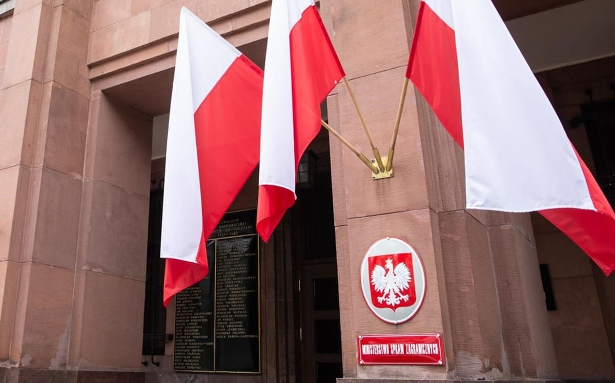 Varșovia: ambasadorul Poloniei în România demisionează pe fondul disputei privind Tribunalul Constituțional