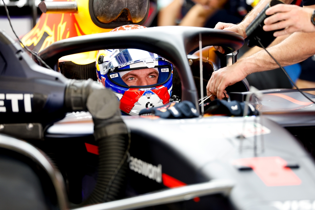 Verstappen, cel mai rapid la revenirea pe Sepang Piloții McLaren nu au prins TOP 10