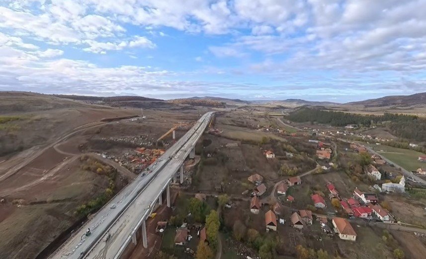 Viaductul Nădășelu de pe Autostrada Transilvania se apropie de final, pe drum spre o nouă deschidere