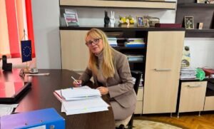 Victoria: două proiecte energetice, parc fotovoltaic la stația de epurare și baterii pentru instituții publice